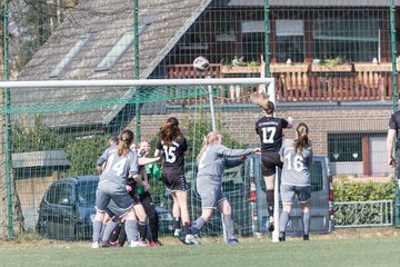 Bild 256 - F SV Henstedt Ulzburg II - SV Boenebuettel-Husberg : Ergebnis: 11:0